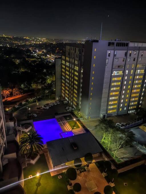 Duplex Penthouse 24H Electricity Apartment Johannesburg Bagian luar foto